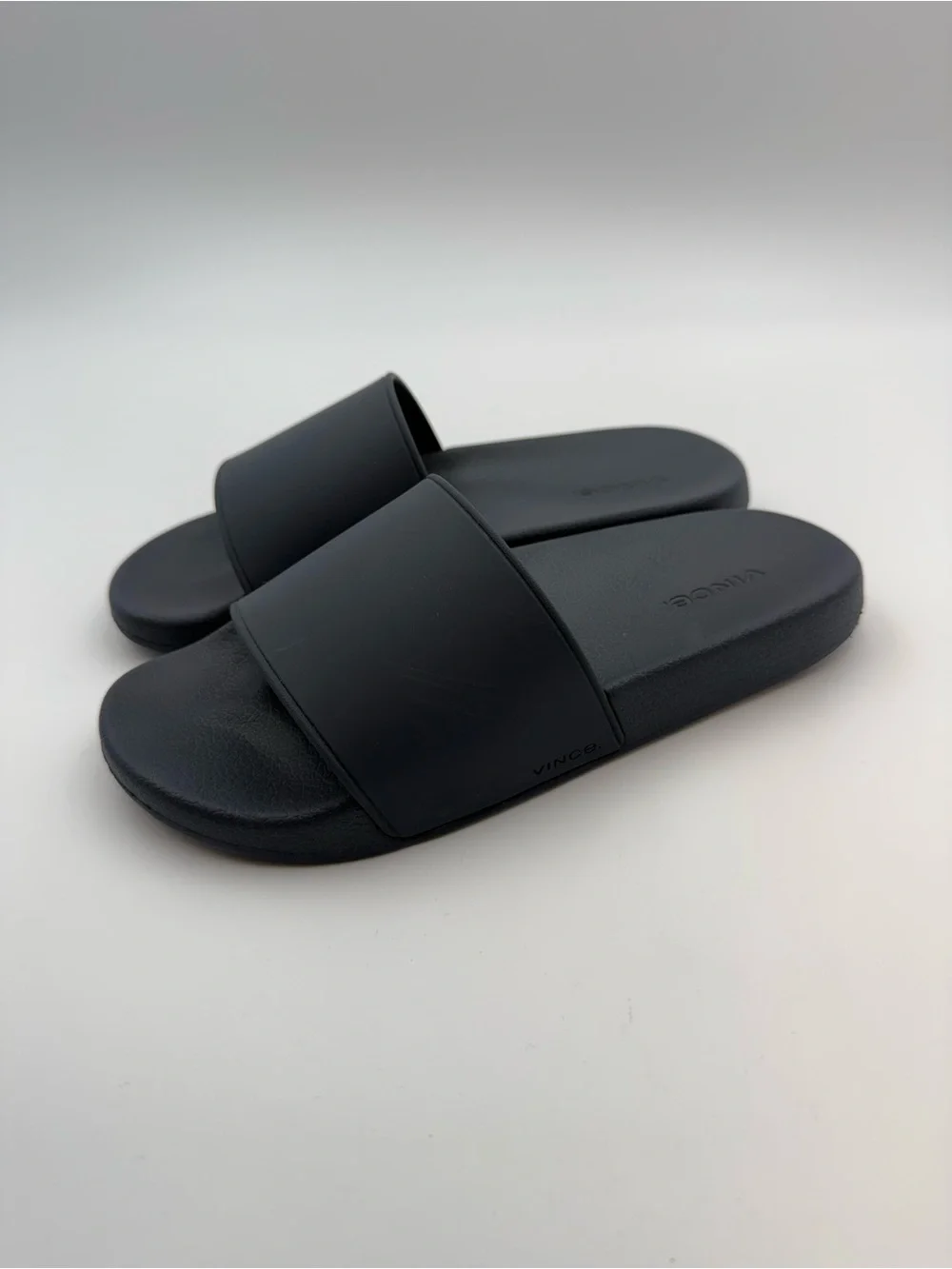 Vince Black Slide Sandals Men’s US 7 / Women’s US 9 EU 40 Pre-Owned